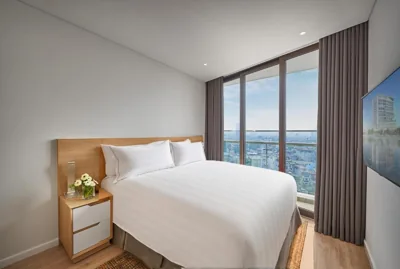 Premier con 2 camere da letto e vista sul lago — PARKROYAL Serviced Suites Hanoi